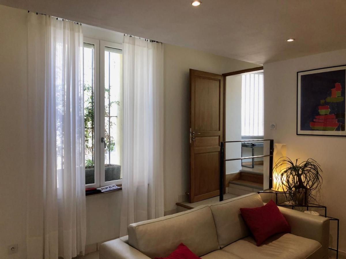 Apartmán Le 26 Nîmes Exteriér fotografie